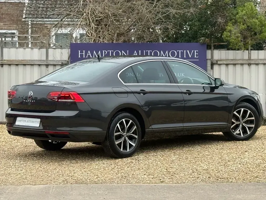 Usado VW Passat SEL 150 HP (110 kW) 2021 Cinzento Sedan