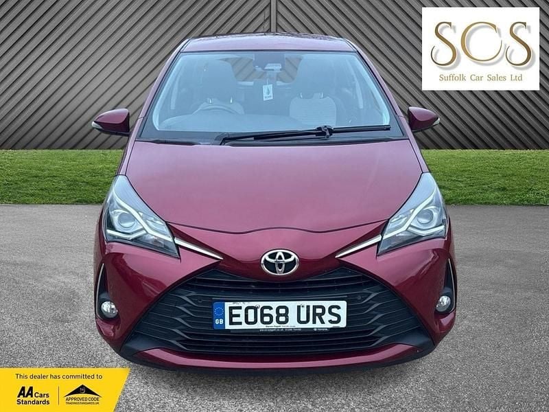 Usado Toyota Yaris 2018 Vermelho Citadino