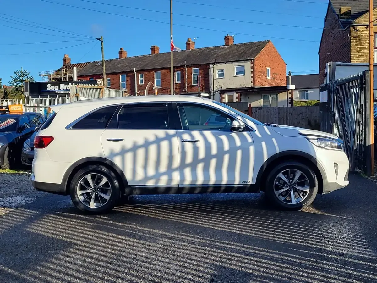 Used Kia Sorento 200 HP (147 kW) 2018 White SUV