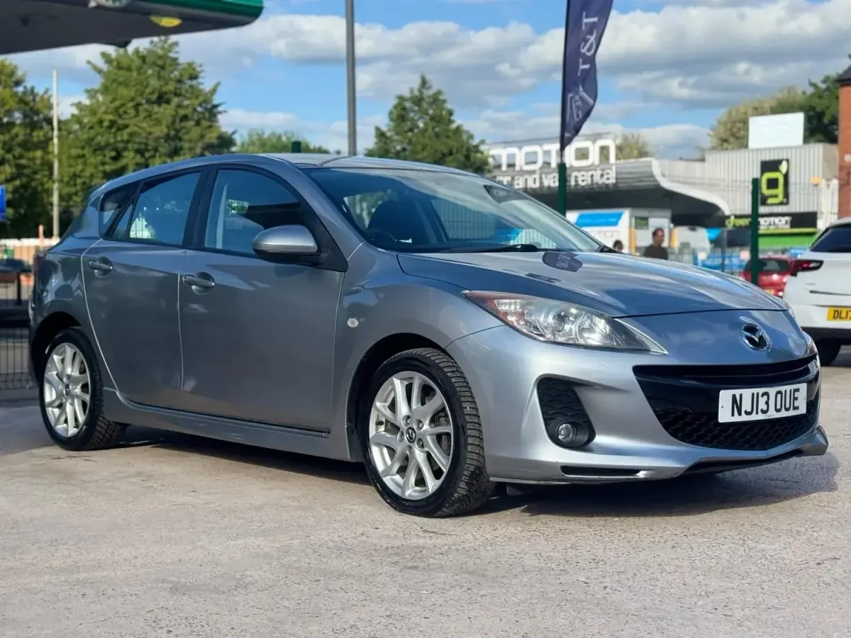 Używany Mazda 3 105 KM (77 kW) 2013 Srebrny Hatchback