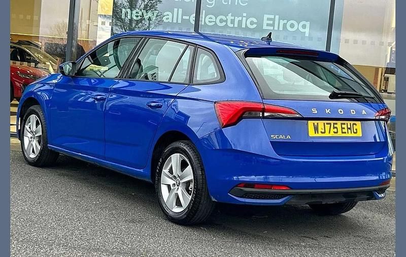 Used Skoda Scala SE 94 HP (69 kW) 2025 Energy blue Hatchback