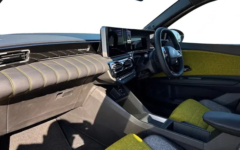 New Renault 5 E-Tech Iconic 110 kW (150 HP) 2026 Hatchback