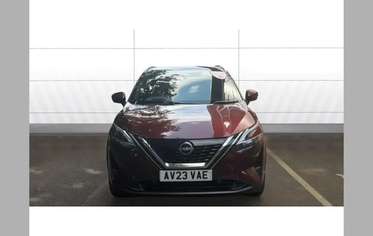 Used Nissan Qashqai Tekna 190 HP (139 kW) 2023 Red SUV