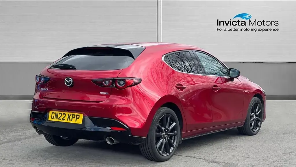 Usado Mazda 3 Inclusive 183 HP (134 kW) 2022 Vermelho Citadino