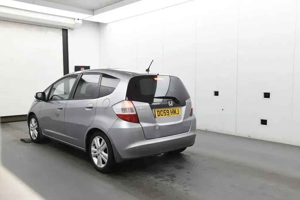 Used Honda Jazz EX 100 HP (73 kW) 2009 Silver Hatchback