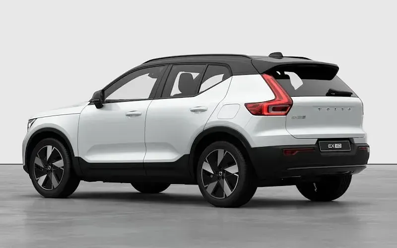 New Volvo EX40 Plus 185 kW (252 HP) 2026 Sand dune SUV