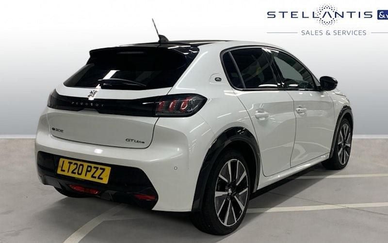 Used Peugeot e-208 GT-line 100 kW (137 HP) 2020 White Hatchback