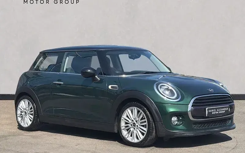 Used Mini Cooper Hatch 136 HP (100 kW) 2018 Hatchback