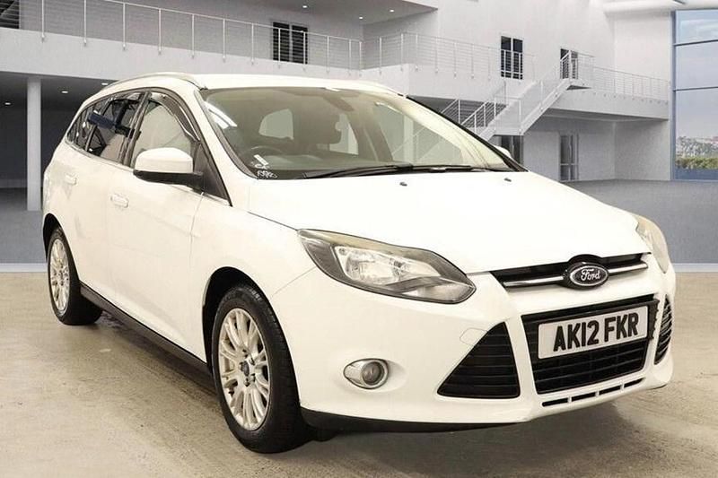 Used Ford Focus Titanium 125 HP (91 kW) 2012 White Estate