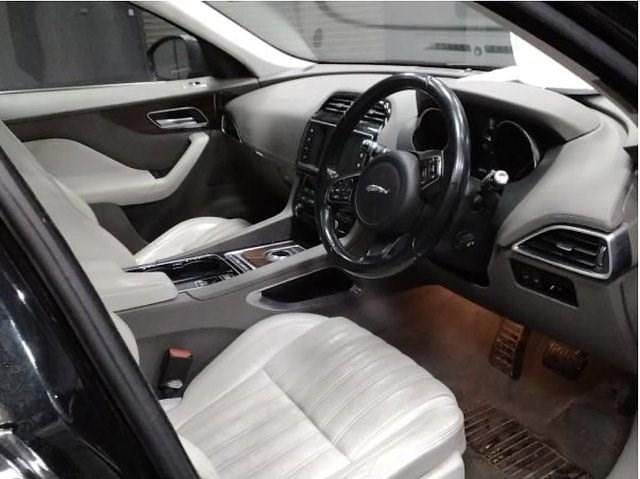 Used Jaguar F-Pace Portfolio 180 HP (132 kW) 2016 SUV