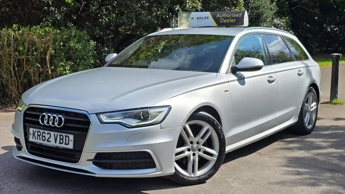 Usado Audi A6 S-Line 177 CV (130 kW) 2012 Plateado Familiar