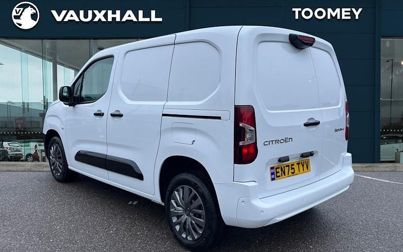 New Citroën Berlingo 130 HP (95 kW) 2025 White MPV