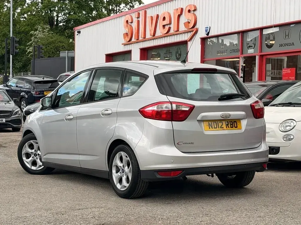 Käytetty Ford C-MAX Zetec 105 HP (77 kW) 2012 Hopea Tila-auto
