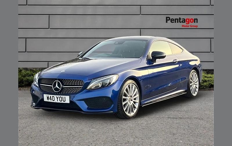 Used Mercedes C200 AMG Line Premium Plus 180 HP (132 kW) 2018 Blue Coupe