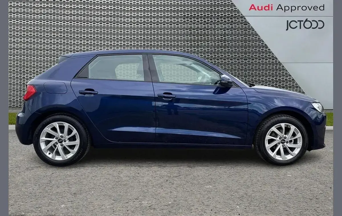 Used Audi A1 Sport 94 HP (69 kW) 2026 Blue SUV