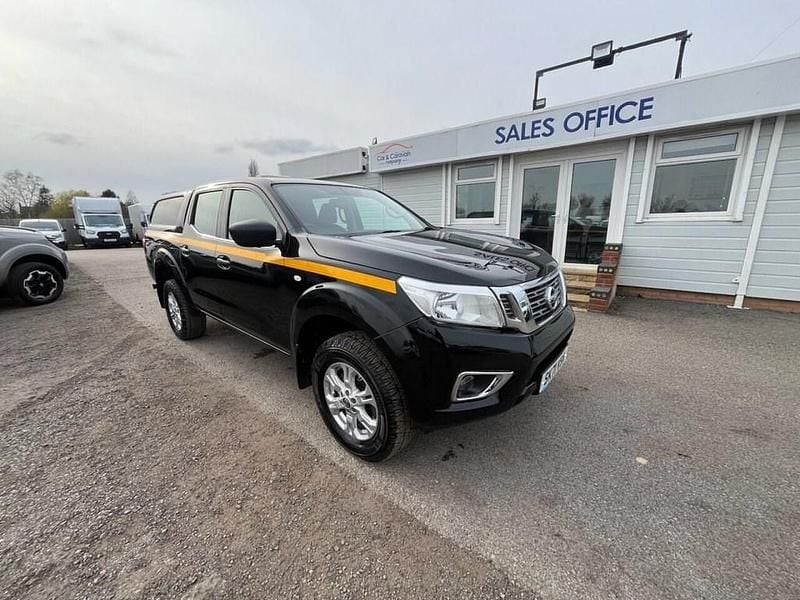 Used Nissan Navara Acenta 163 HP (119 kW) 2021 Black Pickup