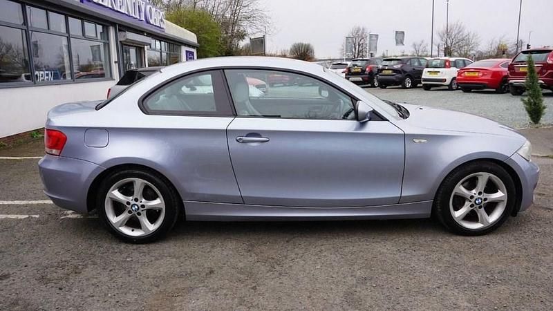 Used BMW 118 Coupé Sport Line 143 HP (105 kW) 2011 Blue Coupe