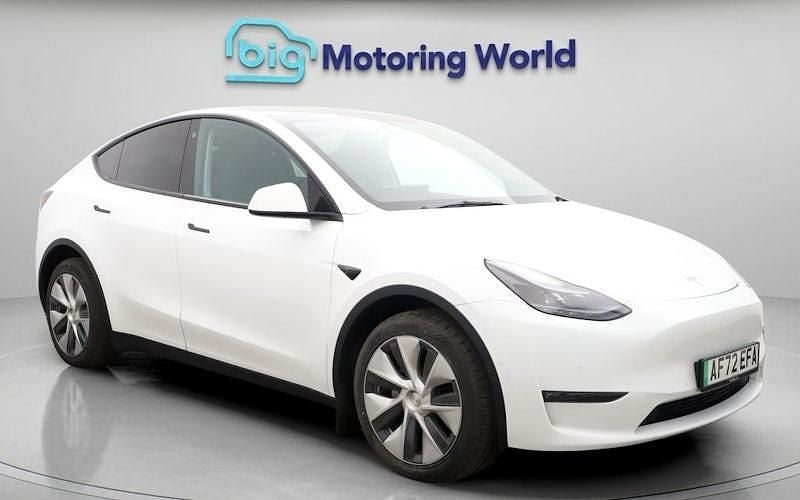 Used 2025 Tesla Model Y Long Range AWD SUV | £26,900 (Super price) - Image 1/4