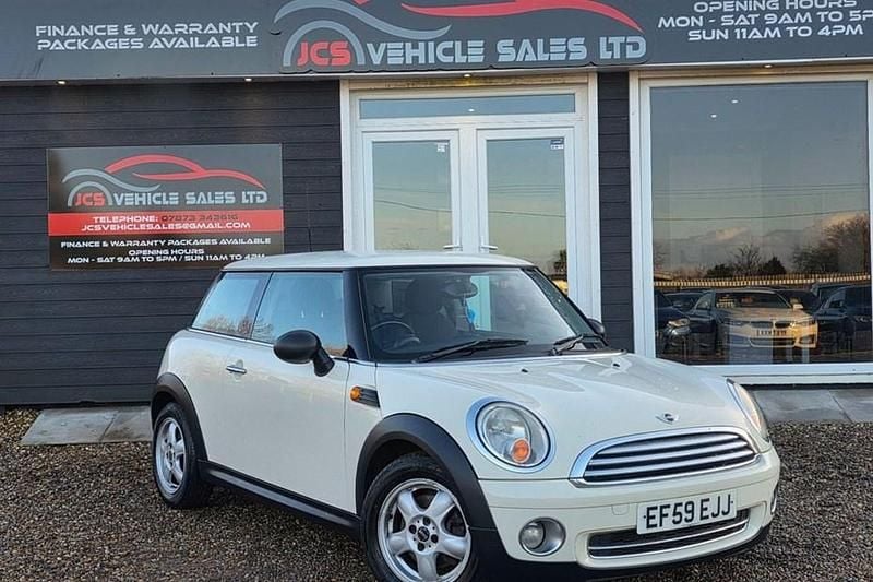 White Used 2009 Mini ONE Hatch Hatchback | £3,795 (Fair price) - Image 1/1