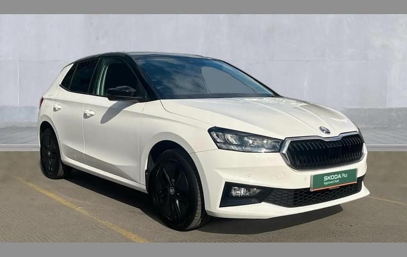 White Used 2022 Skoda Fabia Colour Edition Hatchback | £13,690 (Fair price) - Image 1/4