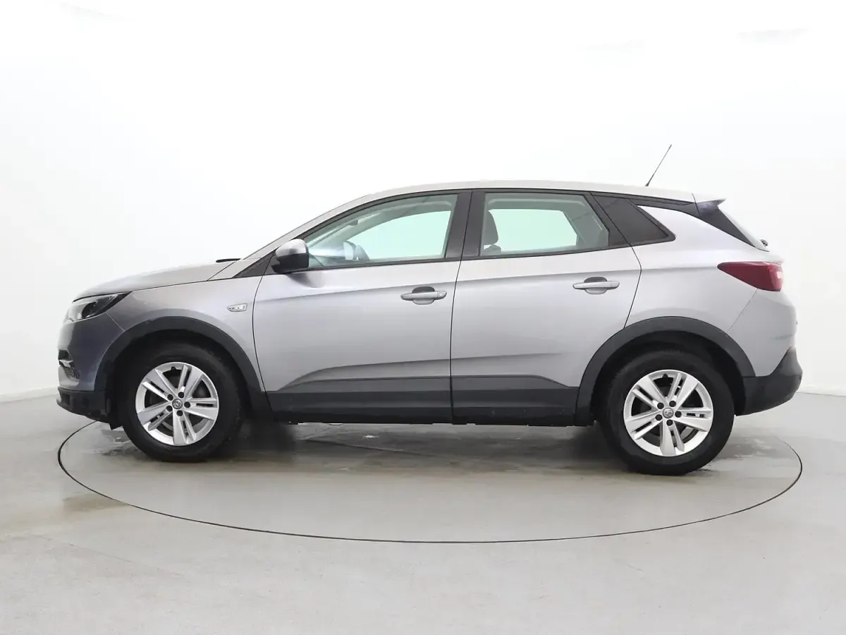 Used Vauxhall Grandland X S 130 HP (95 kW) 2019 Grey SUV