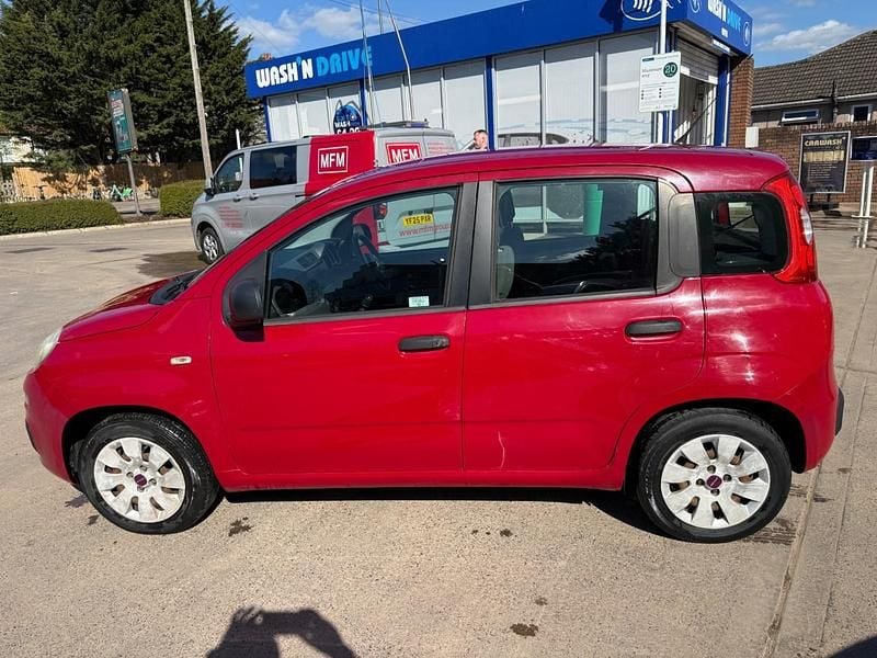 Used Fiat Panda Pop 69 HP (50 kW) 2012 Red Hatchback