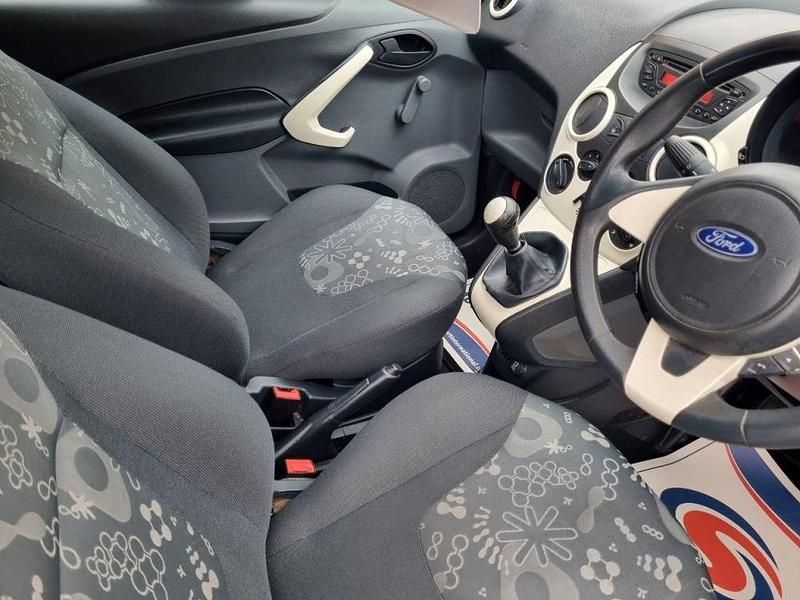 Used Ford Ka Studio 69 HP (50 kW) 2014 Silver Hatchback