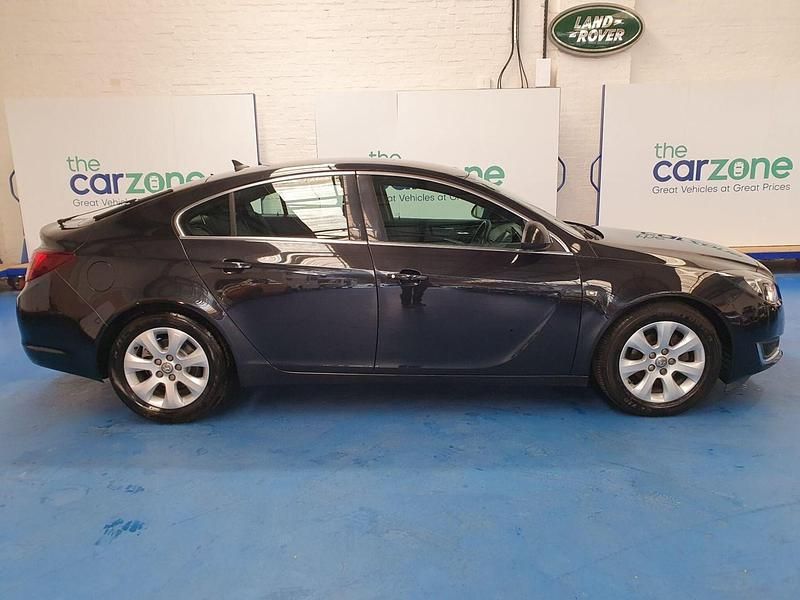 Used Vauxhall Insignia 163 HP (119 kW) 2014 Black Hatchback