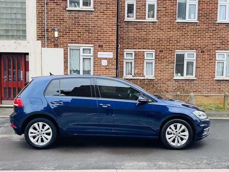 Used VW Golf VII SE 2017 Blue Hatchback