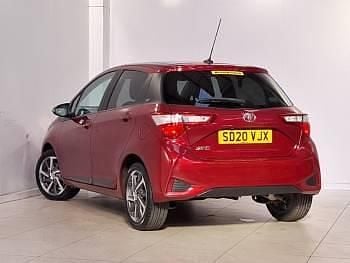 Used Toyota Yaris 111 HP (81 kW) 2020 Red Hatchback