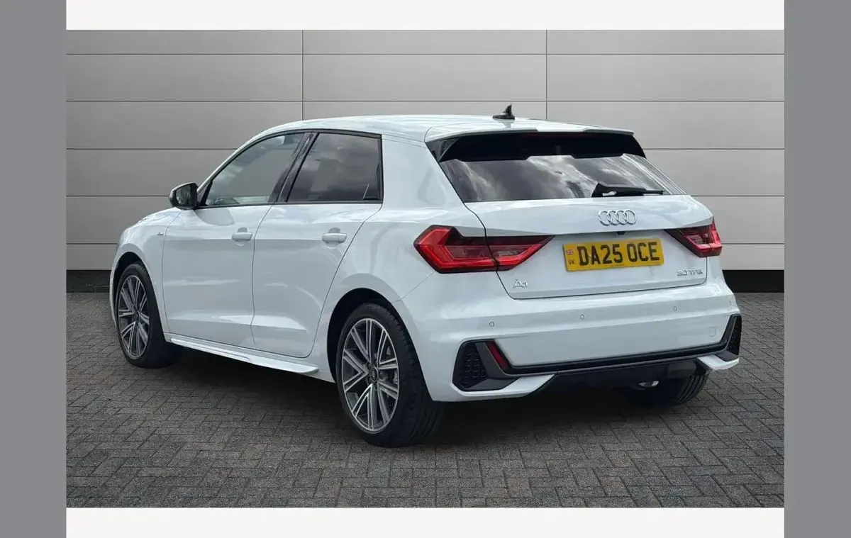 Used Audi A1 S-Line 116 HP (85 kW) 2025 White SUV