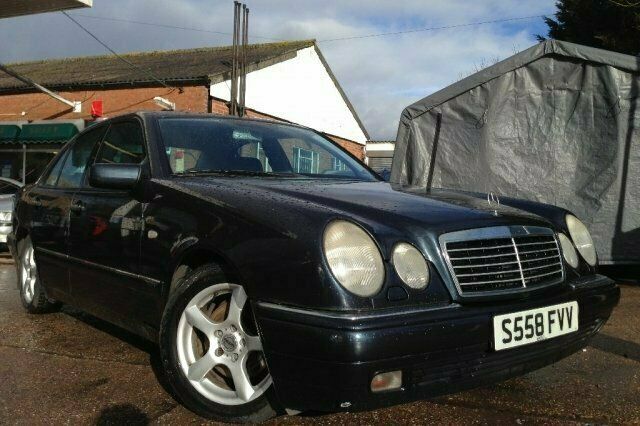 Used 1998 Mercedes E200 Classic Sedan | £1,350 - Image 1/4