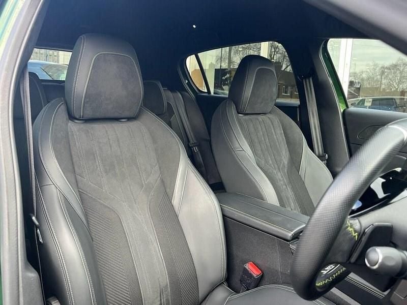 Used Peugeot 308 GT 130 HP (95 kW) 2022 Green Hatchback