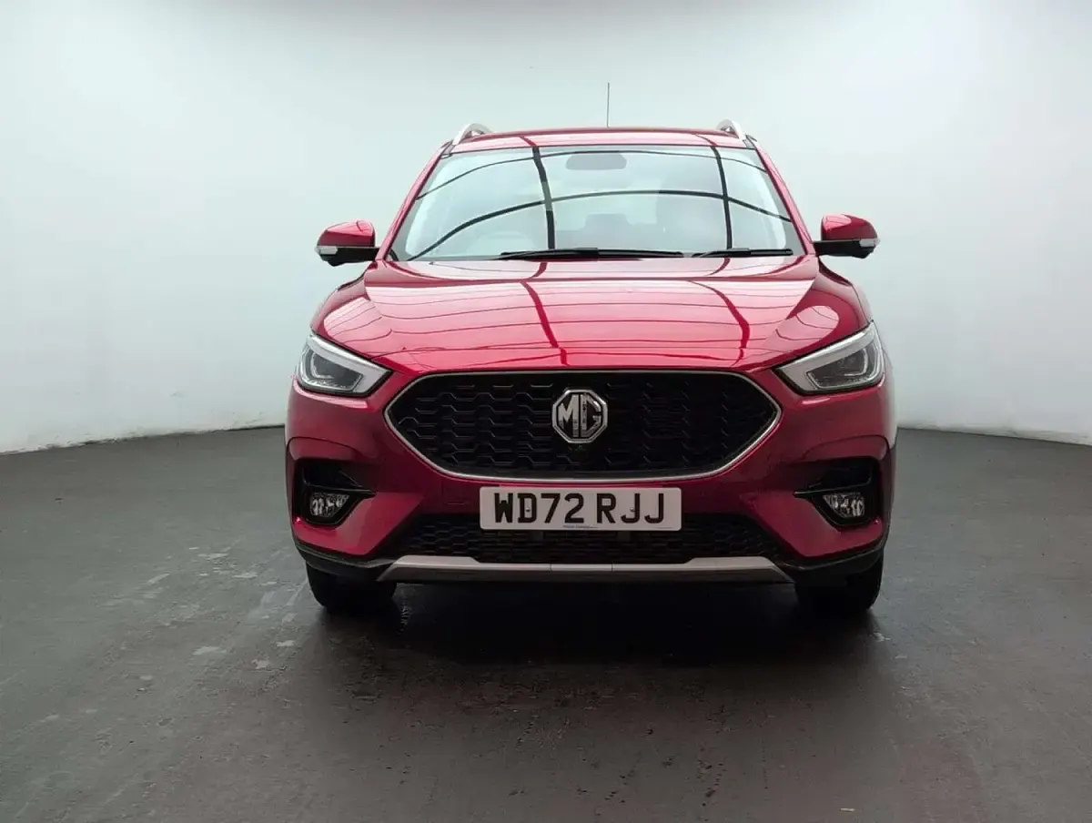 Used MG ZS Exclusive 111 HP (81 kW) 2023 Red SUV