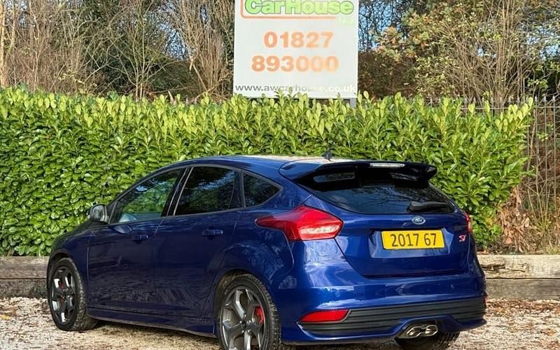 Used Ford Focus ST 185 HP (136 kW) 2016 Blue Hatchback