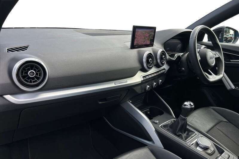 Image 2/4