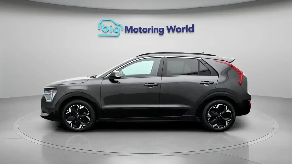 Used Kia e-Niro 150 kW (204 HP) 2023 Grey SUV