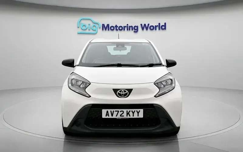 Used Toyota Aygo X PURE 72 HP (52 kW) 2025 SUV