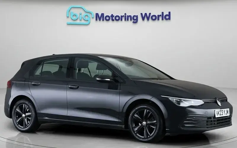 Used VW Golf VIII Life 150 HP (110 kW) 2023 Hatchback