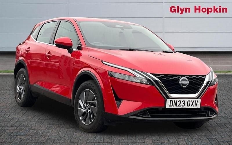 Käytetty Nissan Qashqai Acenta Premium 140 HP (102 kW) 2023 Katumaasturi
