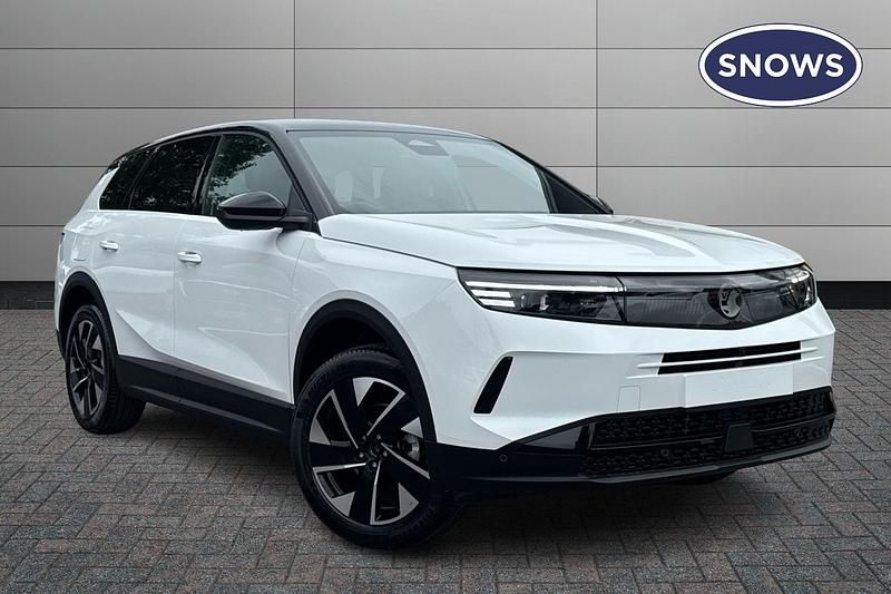 New Vauxhall Grandland X Ultimate 2026 Arctic white SUV