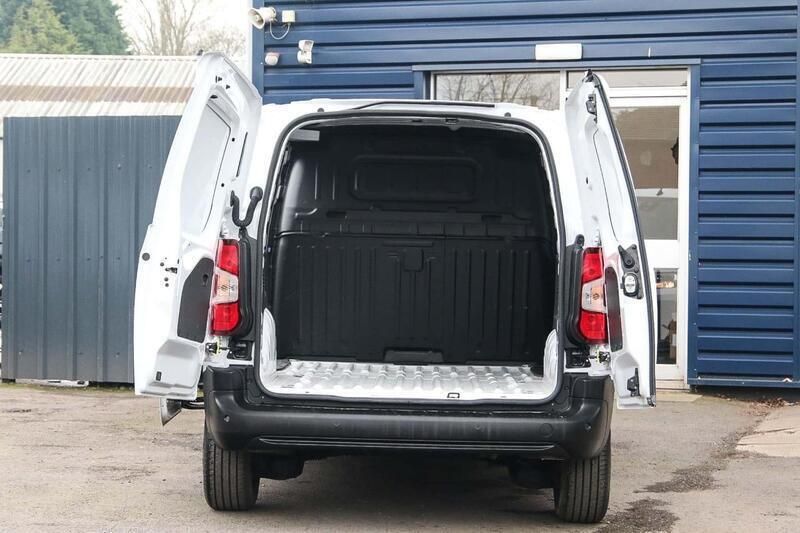 White Used 2024 Peugeot Partner S MPV | £14,493 (Fair price) - Image 1/4