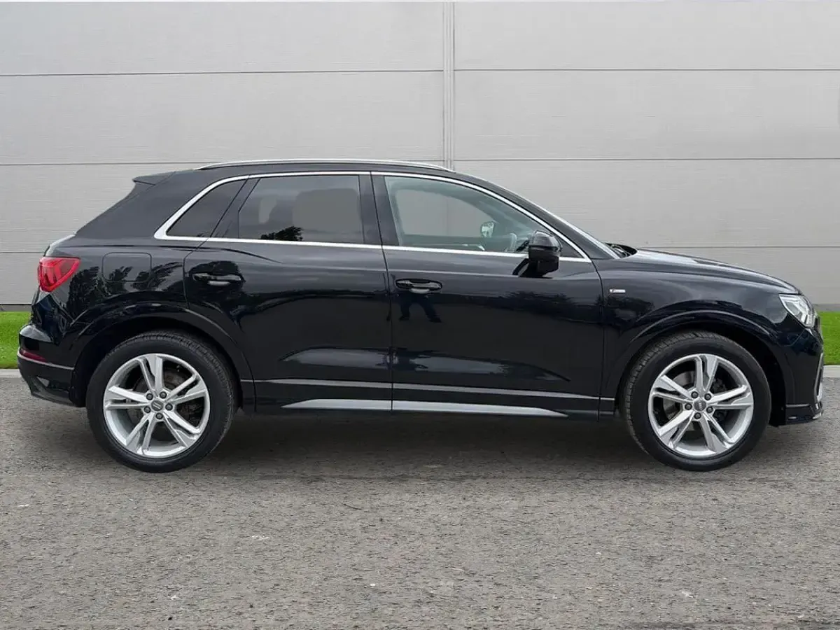 Used Audi Q3 S-Line 148 HP (108 kW) 2019 Black SUV