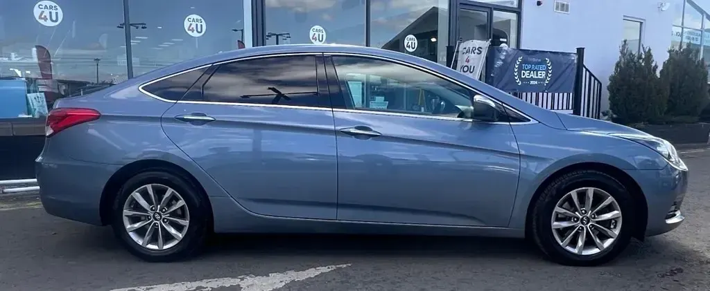 Used Hyundai i40 SE 141 HP (103 kW) 2017 Blue Sedan