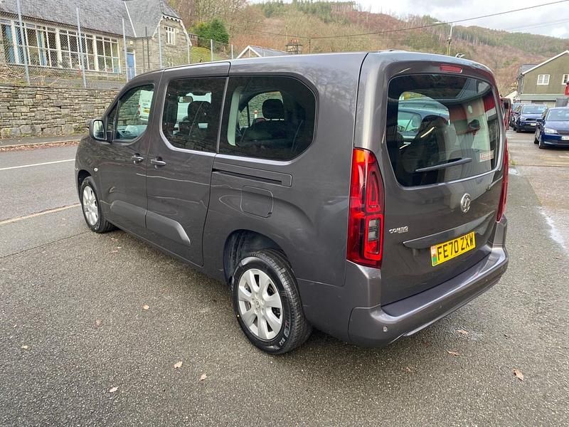 Used Vauxhall Combo S 100 HP (73 kW) 2020 Grey MPV