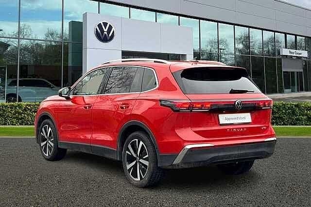 Used VW Tiguan Elegance 150 HP (110 kW) 2025 Red SUV