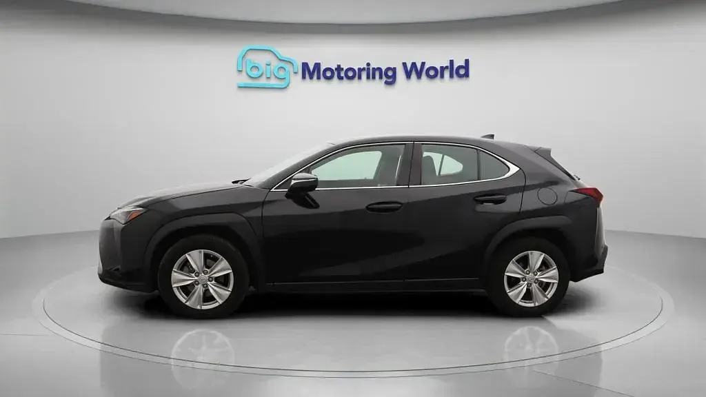 Used Lexus UX 250h 184 HP (135 kW) 2023 Black SUV