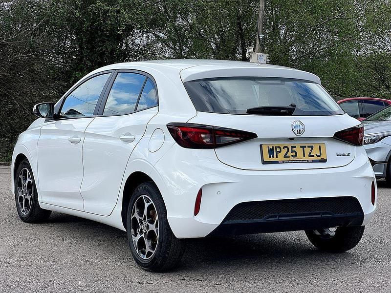 Used MG MG3 SE 113 HP (83 kW) 2025 White Hatchback
