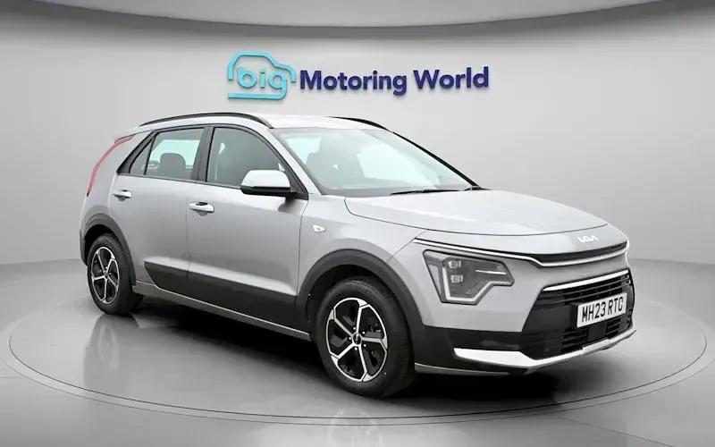 Gebraucht Kia Niro 141 PS (103 kW) 2023 SUV