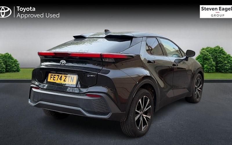 Used Toyota C-HR Design 140 HP (102 kW) 2026 SUV